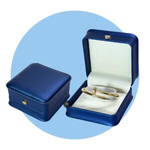 กล่องหนังมงกุฎ กำไล สีน้ำเงิน